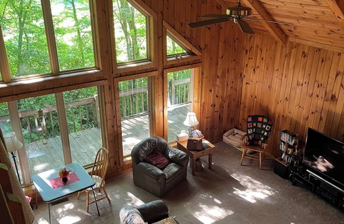 Hartford Cabin | Hartford Hideaway! Soothing cabin in the Smokies.