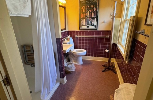 Coon Rapids House | Harvest Room in the Historic Garst Farmhouse at Whiterock Conservancy