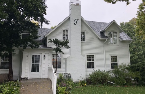 Coon Rapids House | Harvest Room in the Historic Garst Farmhouse at Whiterock Conservancy