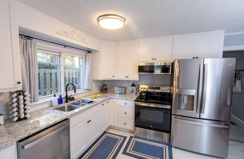 Terry Sanford House | Haymount Home w/Movie Room + min. to Downtown & Ft. Bragg & Colleges+Basketball