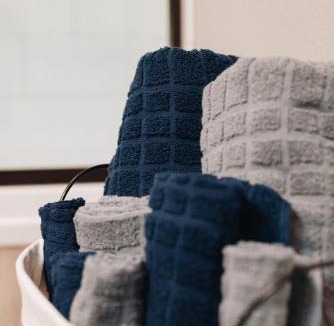 Ankeny House | Heart & HomeStay
