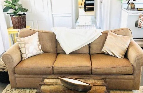 North East Apartment | Heart of Downtown NE Main ST!