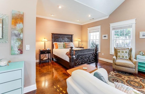 Chickamauga Apartment | Heart of Historic Chickamauga! Chic Studio w/Pool