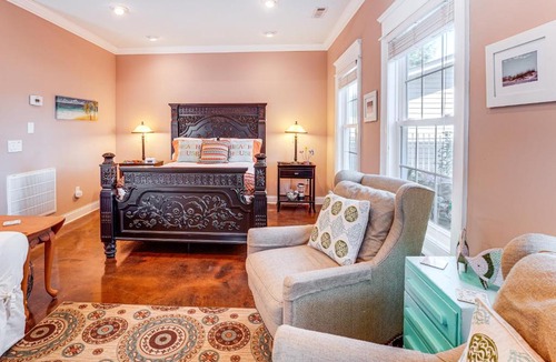 Chickamauga Apartment | Heart of Historic Chickamauga! Chic Studio w/Pool