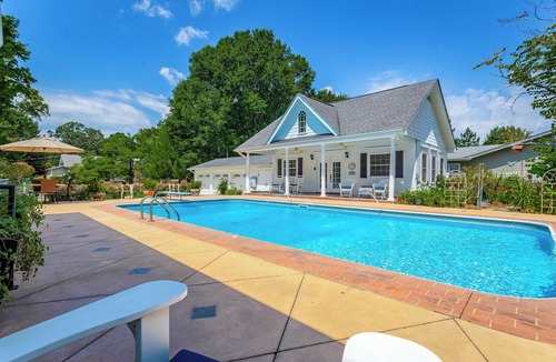 Chickamauga Apartment | Heart of Historic Chickamauga! Chic Studio w/Pool