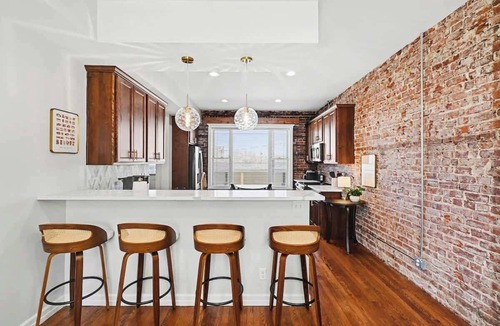 Downtown Omaha House | Heartland Haven Brownstone/Brick Charm - Midtown