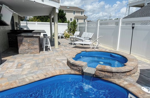 North Beach Haven House | Heated Saltwater Pool ~ Island Bliss 5BR 3BA Luxury Bayside Beauty ~ Sleeps 12