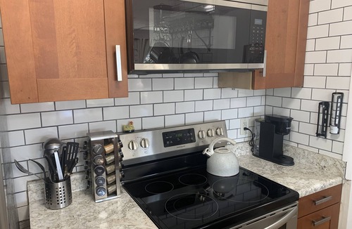 Beech Mountain Condo | Here's your Spring Beech Mountain vacation spot. Plenty of available dates.