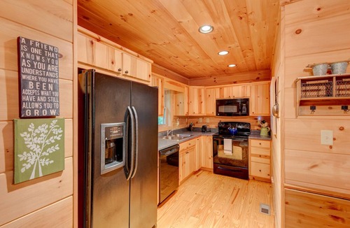 Valle Crucis Cabin | Heritage Hill Cabins
