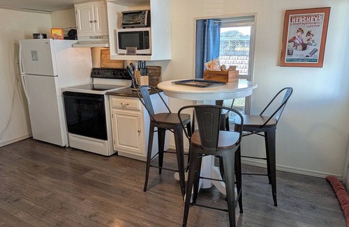 Hummelstown House | Hershey Music Box 2 - Duplex near HersheyPark, Giant Center, Hershey, Palmyra