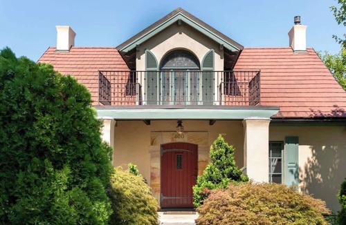 North Downtown Apartment | High Street Inn McIntire Room
