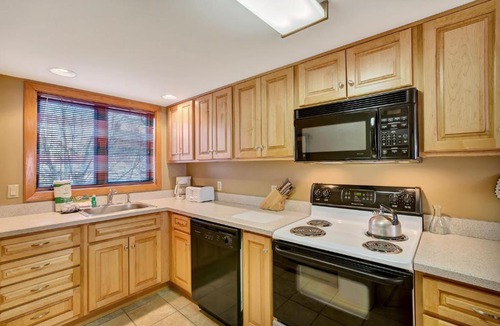 Killington House | Highridge Condominium Unit B14