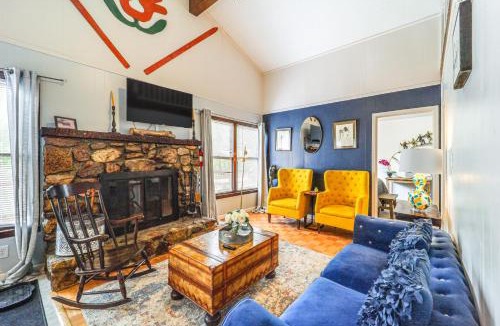 Charter Hills House | Hike, Ski & Unwind: Woodsy Beech Mountain Retreat