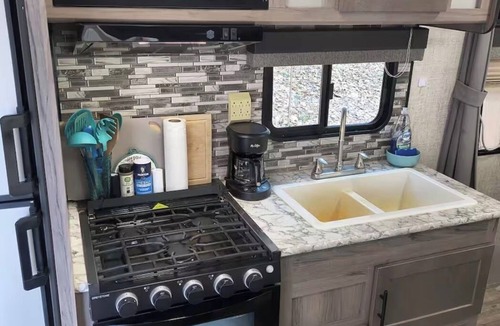 Decorah House | Hillside Camper by the Cave 2.0