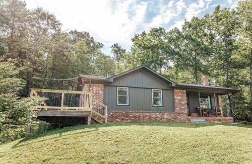 Faber House | Hillside Haven