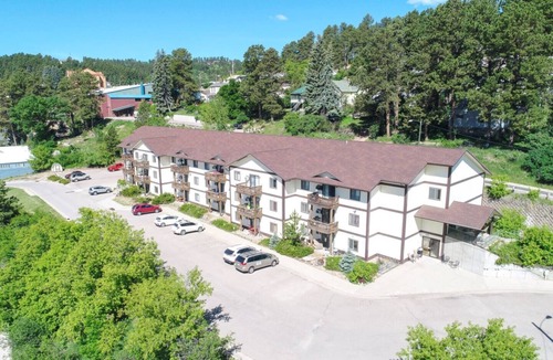 Deadwood Apartment | Hillside Hideaway in Lead - 2 BR, 2 Bath