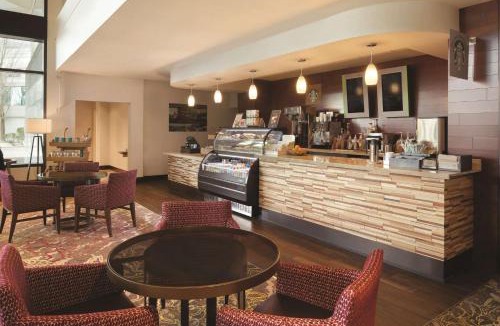 East Brunswick Hotel | Hilton East Brunswick