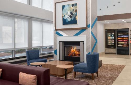 Bethesda Hotel | Hilton Garden Inn Bethesda Downtown