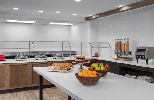Bethesda Hotel | Hilton Garden Inn Bethesda Downtown