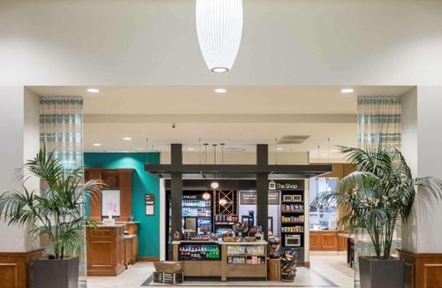 Lake Forest Hotel | Hilton Garden Inn Lake Forest Mettawa