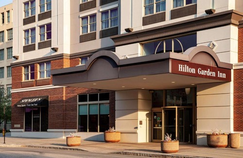 Downtown Omaha Hotel | Hilton Garden Inn Omaha Downtown-Old Market Area