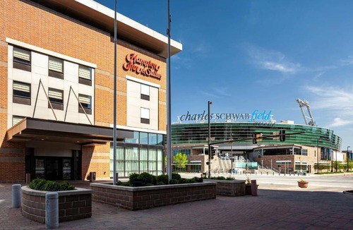 Downtown Omaha Hotel | Hilton Garden Inn Omaha Downtown-Old Market Area