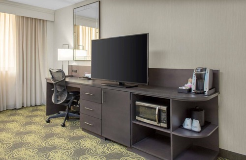Crystal City Hotel | Hilton Garden Inn Reagan National Airport