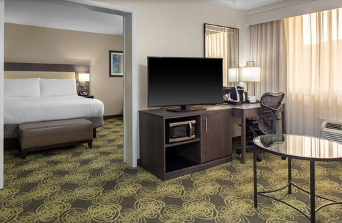 Crystal City Hotel | Hilton Garden Inn Reagan National Airport