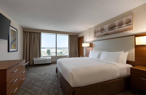 Alcoa Hotel | Hilton Knoxville Airport