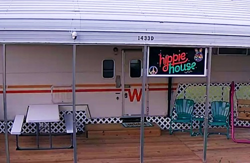 Hancock County House | "Hippie House" "1974" Winnebago 29' Chieftain