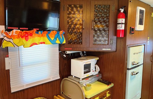 Hancock County House | "Hippie House" "1974" Winnebago 29' Chieftain