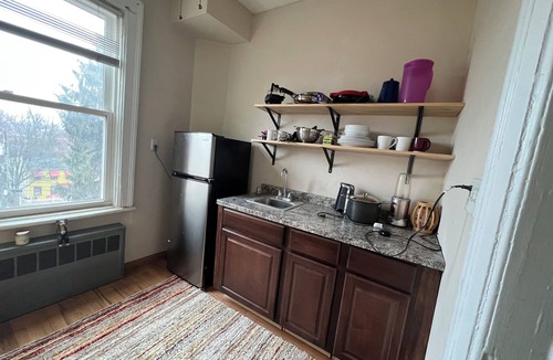 Stapleton Apartment | Historic 1886 German Bakery Home Near Ferry & Verrazano