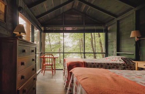 Scandia House | Historic 1920's cabin on the St croix river
