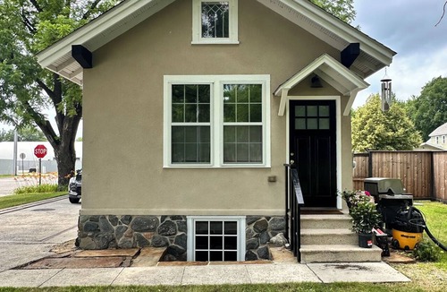 Olivia House | Historic and Unique 1 bed, 1 bath. Sleeps 5!