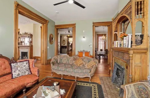 Council Bluffs House | Historic Farnsworth Queen Anne House 7 bedroom, 13 beds and 5 and half bath