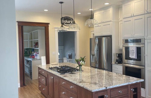 Storm Lake House | Historic home near lake, parks and BVU! Perfect for summer vacay and reunions!