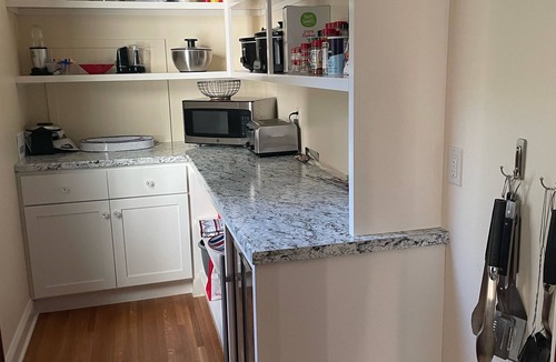 Storm Lake House | Historic home near lake, parks and BVU! Perfect for summer vacay and reunions!