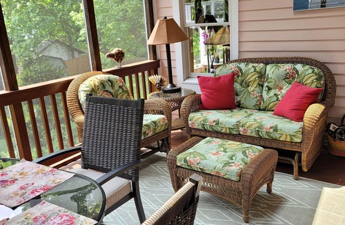 Takoma Park House | Historic home near Takoma Metro to DC, shops, restaurants, parks!