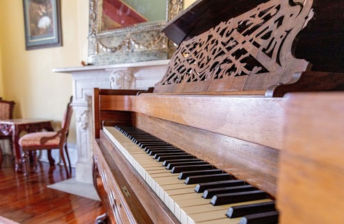 Clarksville House | Historic Mansion River Access-St Louis Area