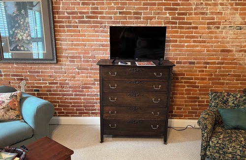 Louisiana Hotel | Historic rooms near riverfront in downtown, Louisiana, MO