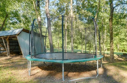 McCain House | Historic Stagecoach Road Cottage Private Acres