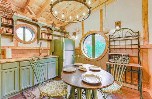 Cosby House | Hobbit House & Creekside Cabin on 6 Acres in Cosby