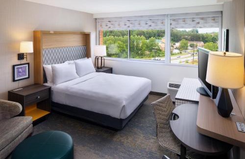 Charlottesville Hotel | Holiday Inn Charlottesville-Monticello by IHG