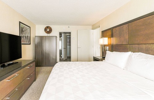 Charlottesville Hotel | Holiday Inn Charlottesville-Univ Area by IHG