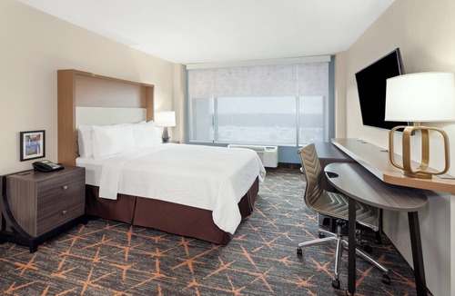 Oakbrook Terrace Hotel | Holiday Inn Chicago Oakbrook by IHG