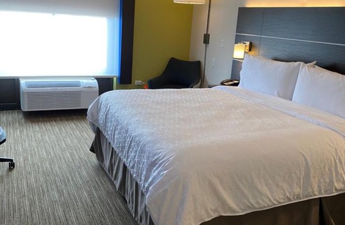 Prospect Heights Hotel | Holiday Inn Express & Suites - Prospect Heights by IHG