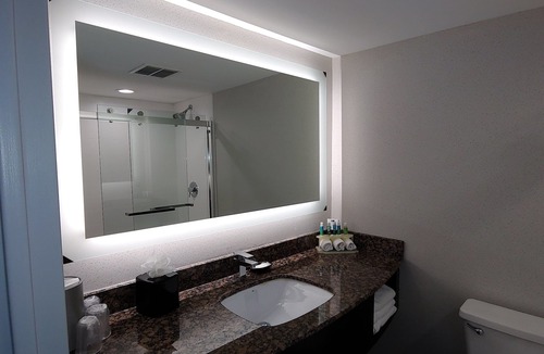 Rolling Meadows Hotel | Holiday Inn Express Rolling Meadows - Schaumburg Area by IHG