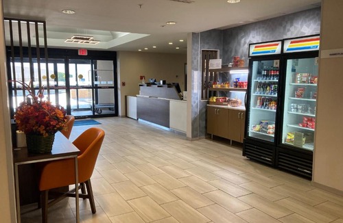 Winchester Hotel | Holiday Inn Express and Suites Winchester by IHG