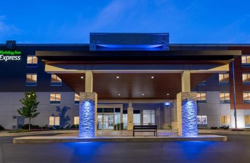 Calhoun Hotel | Holiday Inn Express Calhoun South by IHG