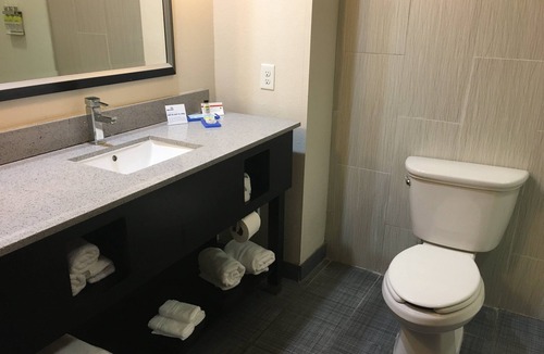 Havelock Hotel | Holiday Inn Express Havelock NW- New Bern by IHG